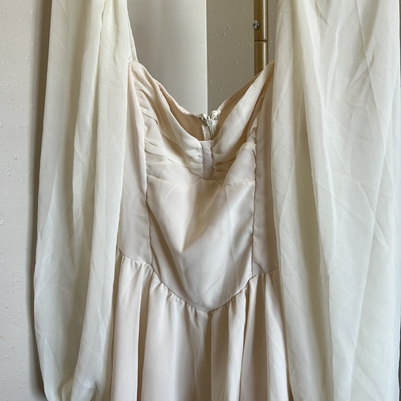 New Dress - Picture 3 of 9